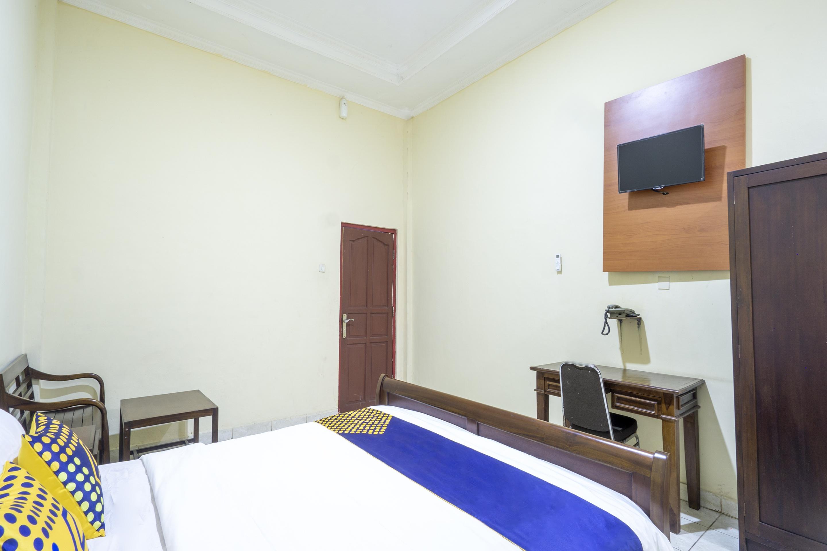 Super Oyo 3978 Hotel Danau Indah Bekasi Esterno foto