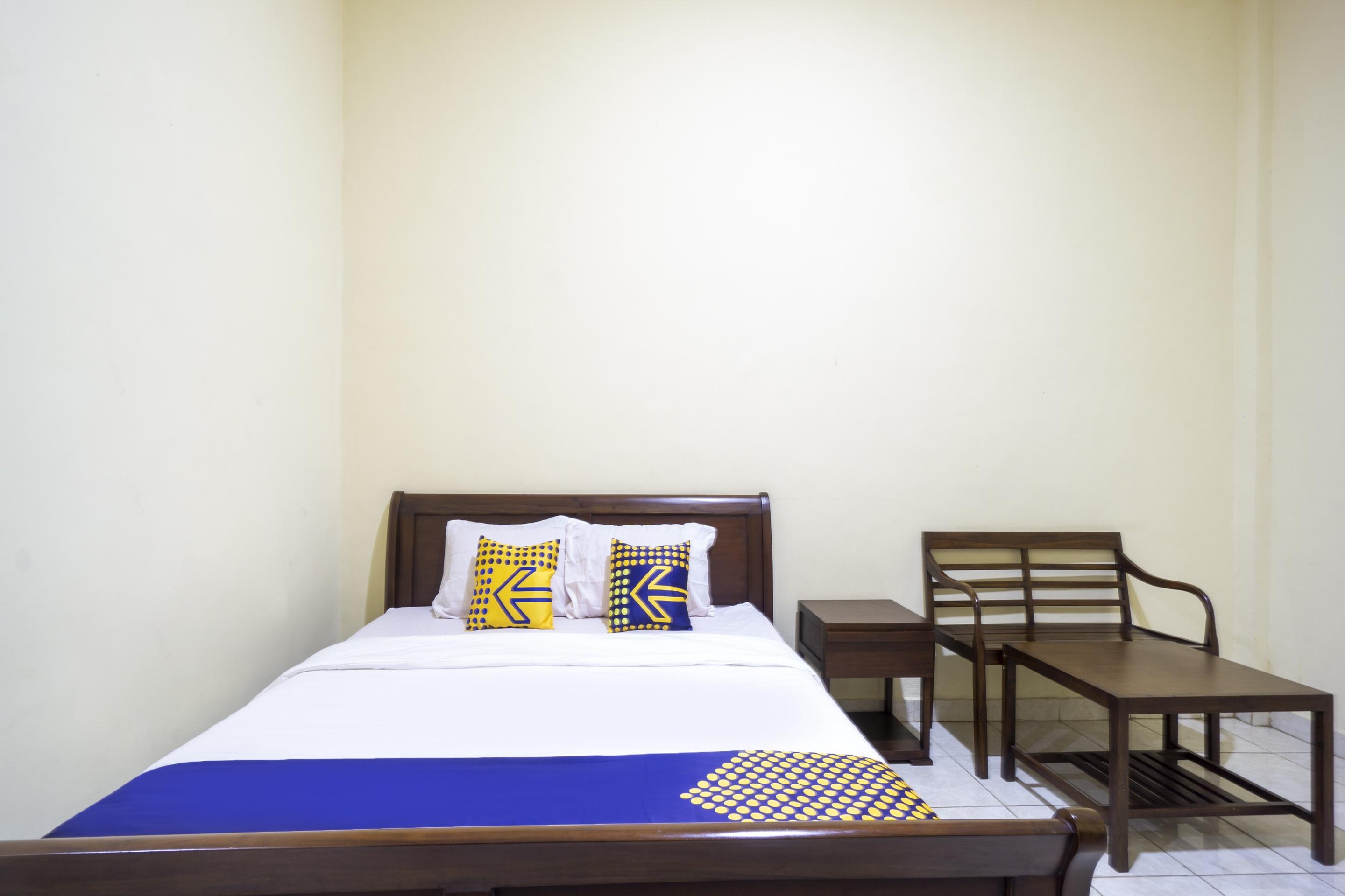 Super Oyo 3978 Hotel Danau Indah Bekasi Esterno foto