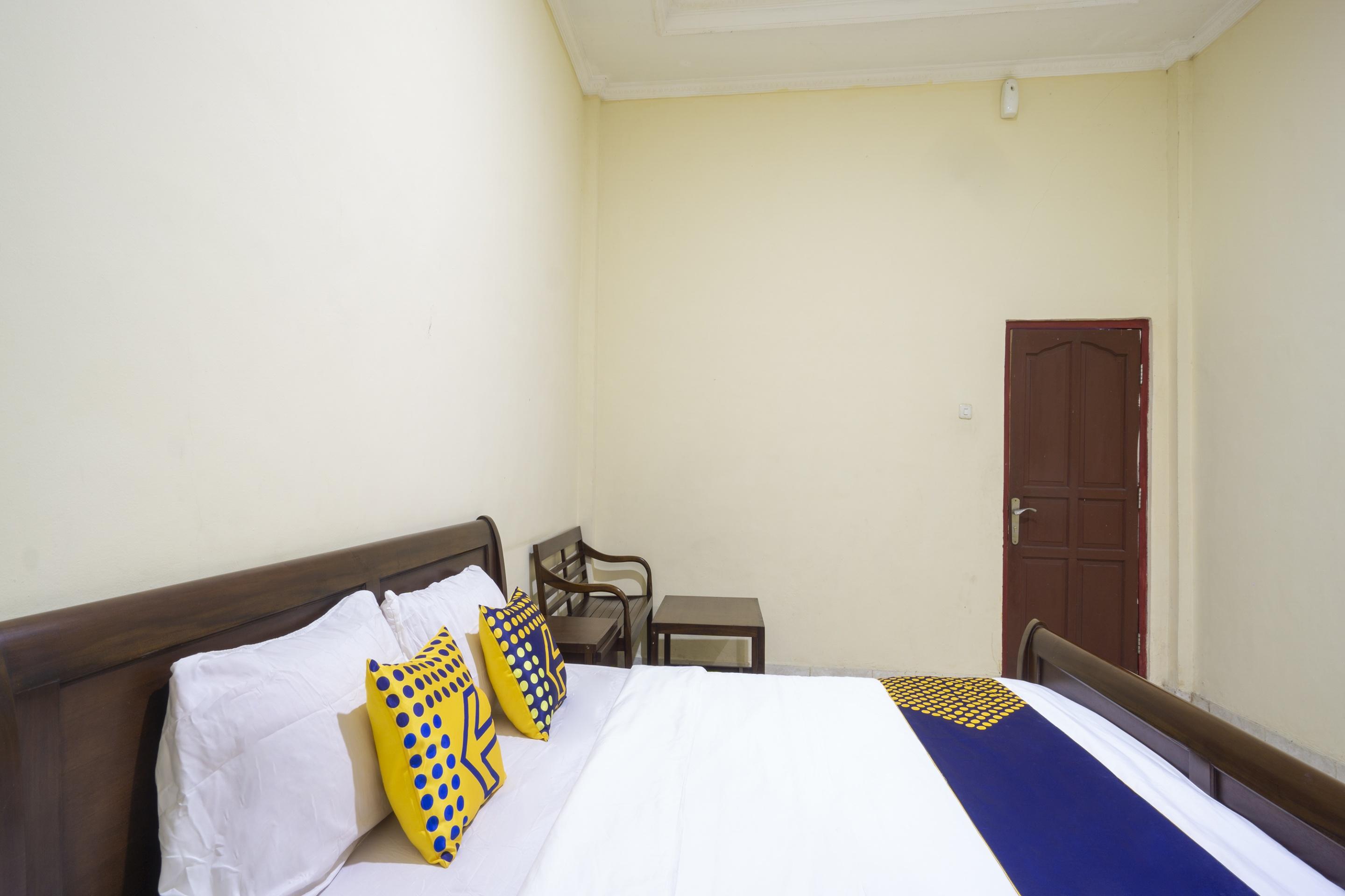 Super Oyo 3978 Hotel Danau Indah Bekasi Esterno foto