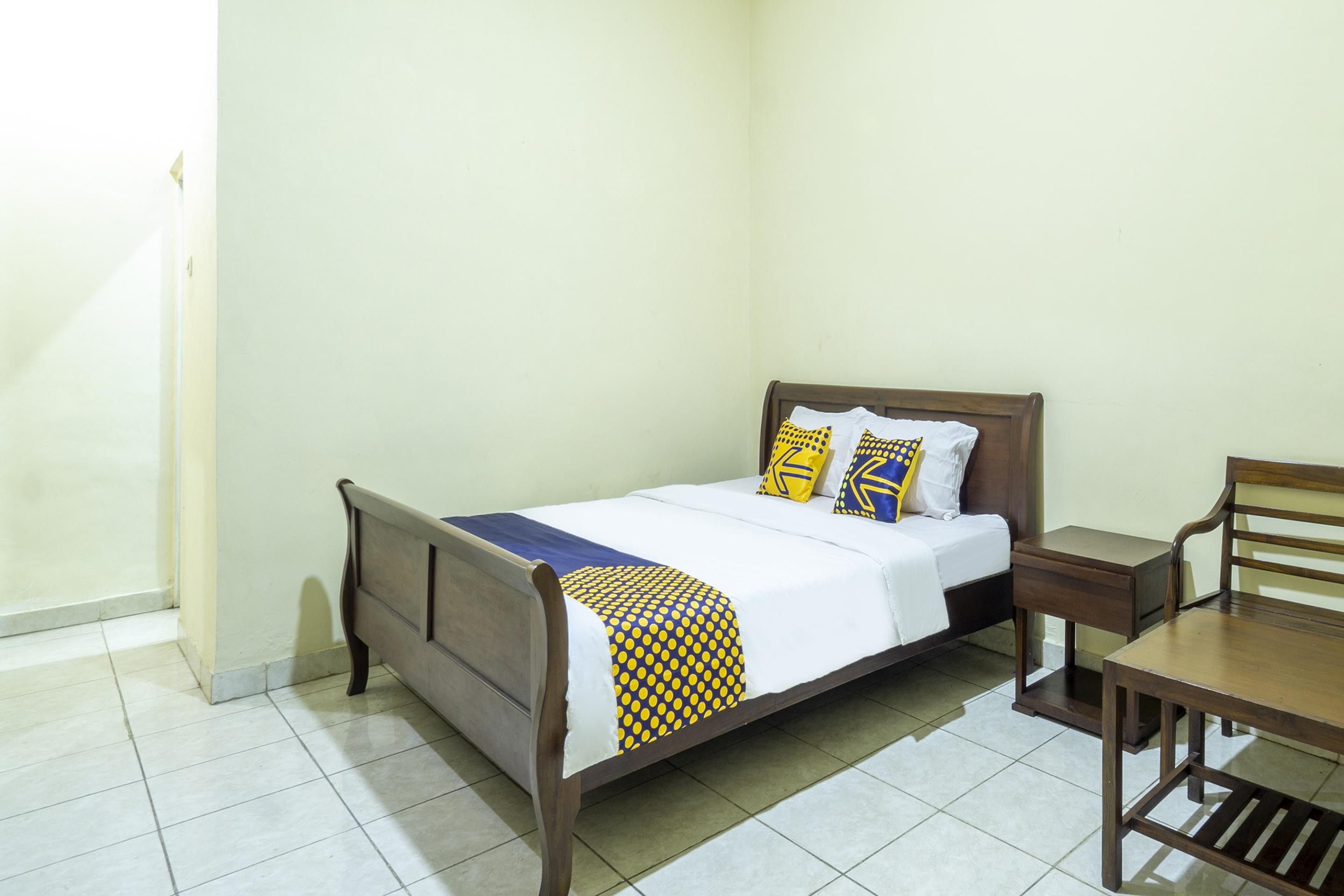 Super Oyo 3978 Hotel Danau Indah Bekasi Esterno foto