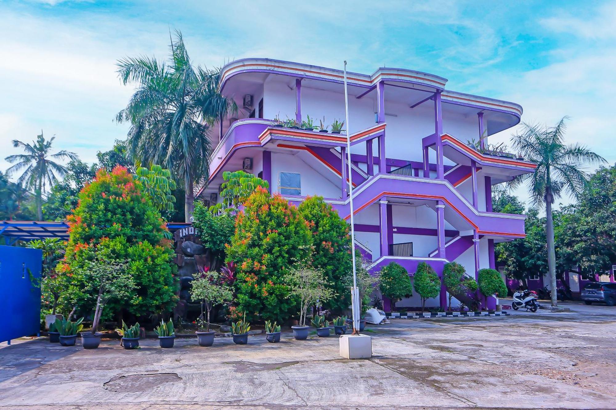 Super Oyo 3978 Hotel Danau Indah Bekasi Esterno foto